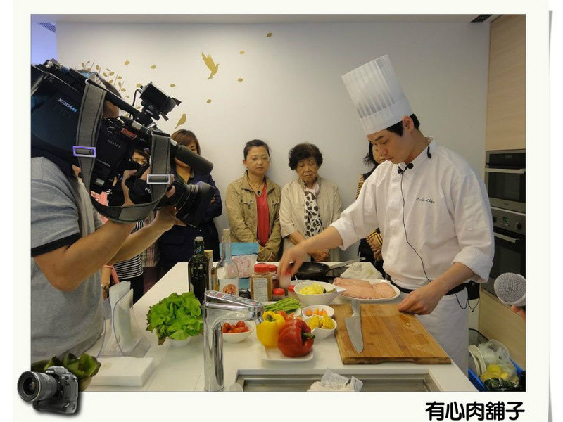 ����ʳ�ף��۲���Ѽ�ص�����