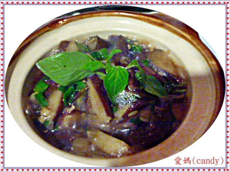 高级的餐厅料理~塔香茄子煲的做法