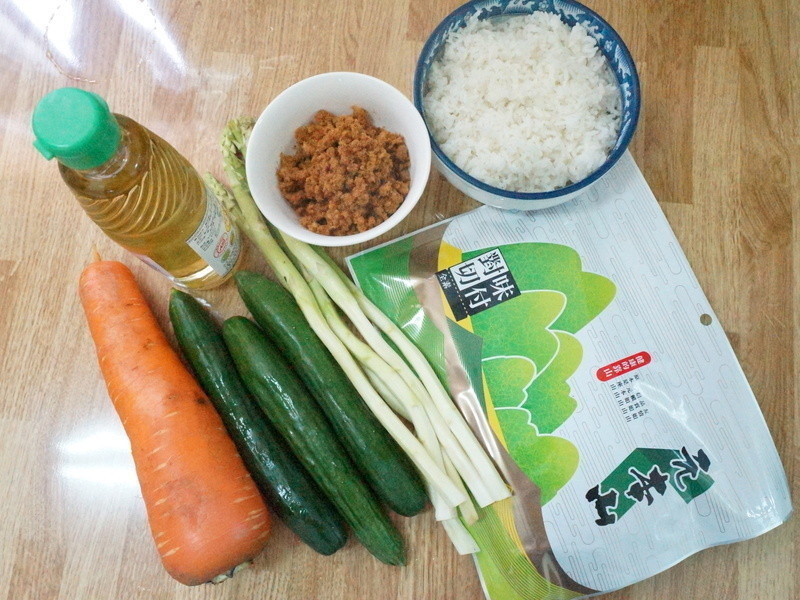 ���������־���Ԫ��ɽ��̦��������