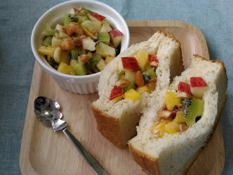 水果沙拉口袋吐司的做法