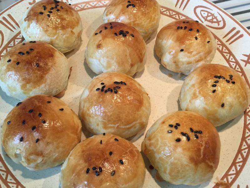 *手工奶香蛋黄酥*的做法