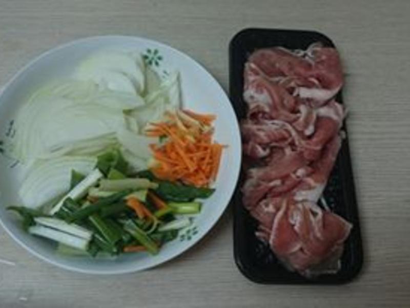 �ں������������