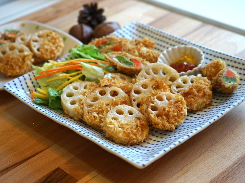 ÇïζըÁ«ÅºËļ¾¶¹Èâ¾íµÄ×ö·¨