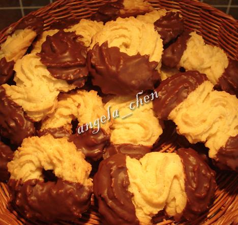 英式曲奇(奶香巧克力味)的做法