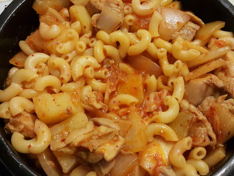 ��ʽ�ݲ˼���ͨ�ķ۵�����