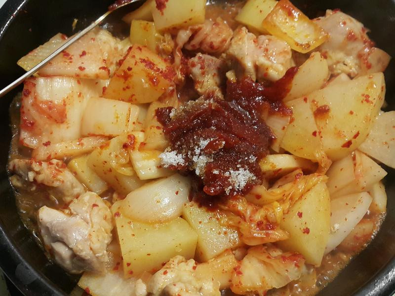 ��ʽ�ݲ˼���ͨ�ķ۵�����