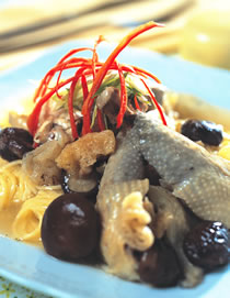 香菇竹笙鸡烩中华面的做法