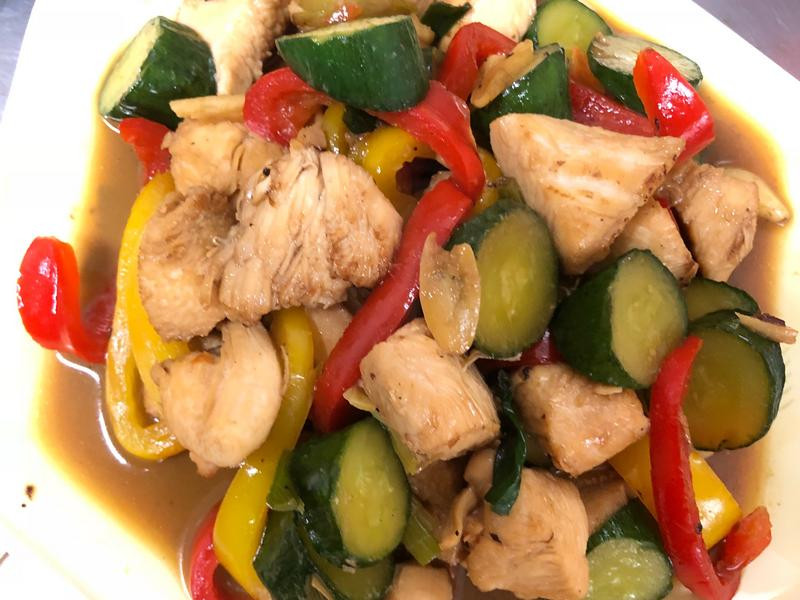 ��ɫ������������