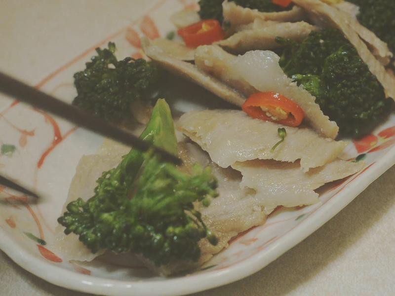 泰式柠汁猪颈青花笋的做法