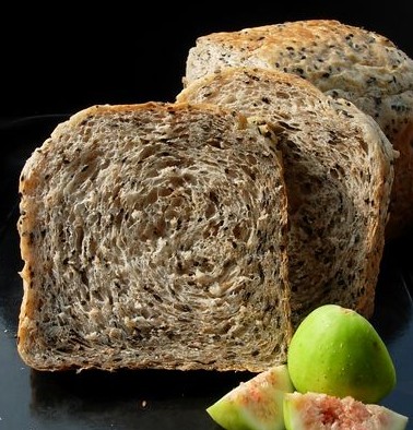 全麦黑芝麻土司的做法