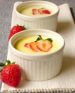 草莓蛋奶布丁的做法