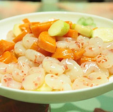 �����Ϻ�ʵ�����