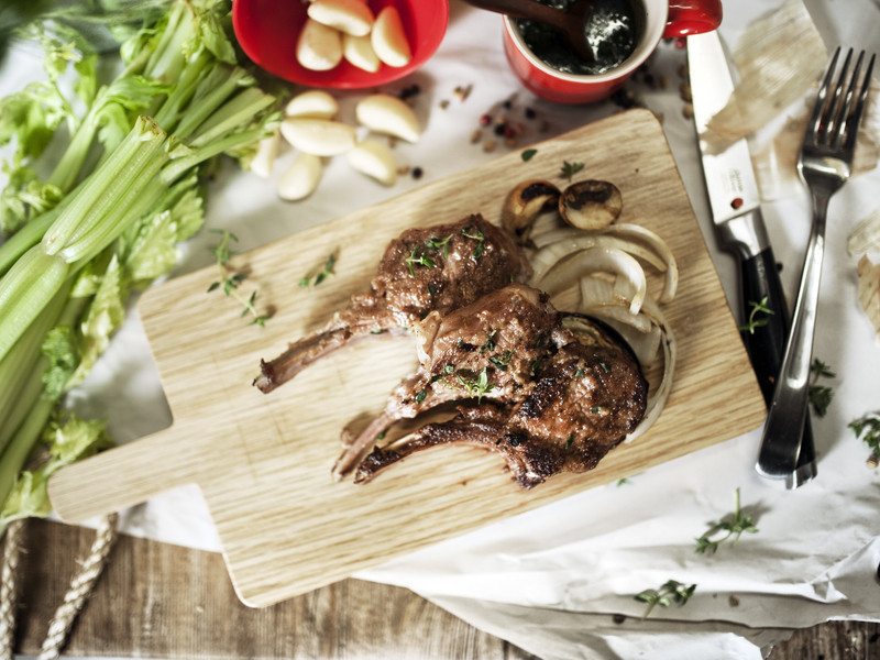 罗马香煎羊排与薄荷酱的做法