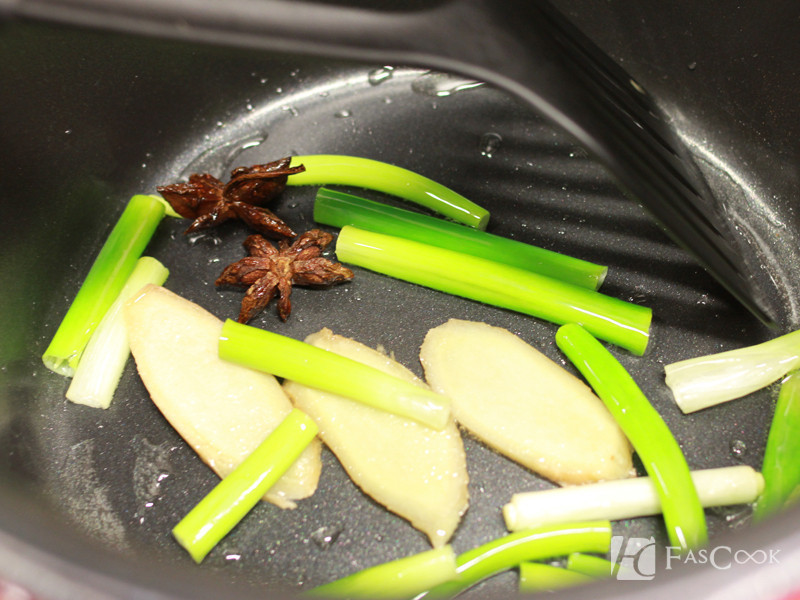 ����±���Ŷ��ɵ�����