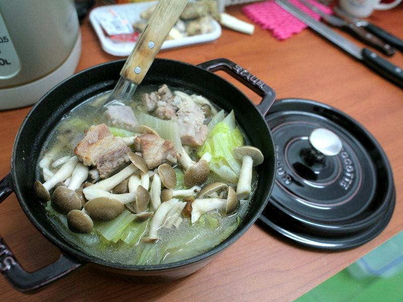 [С������ζʳ��] �������ǽ Staub, Le Creuset������ʵ��������