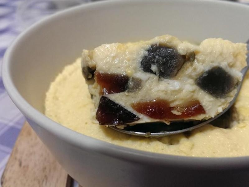 α����ɫ��������