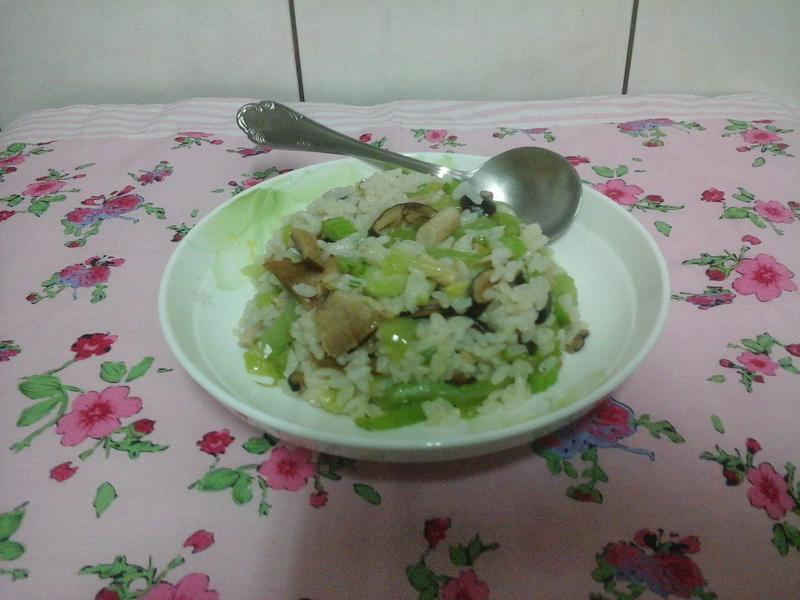 长年菜炖饭的做法