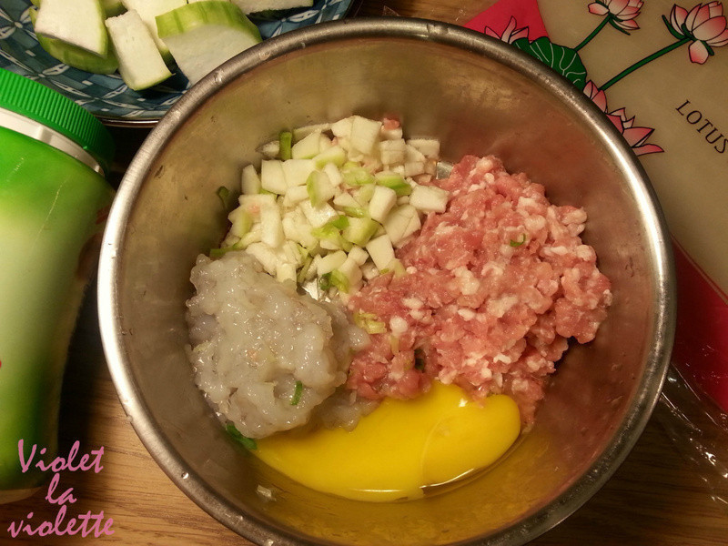 ���հ��������˿��Ϻ��С�ɰ�������