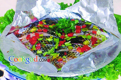 云椒银盘焗罗非鱼的做法