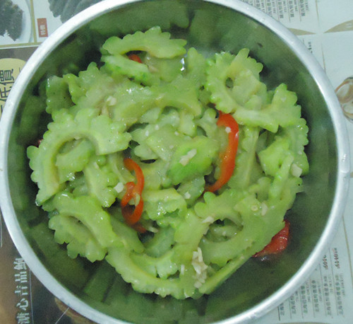 清炒苦瓜.的做法