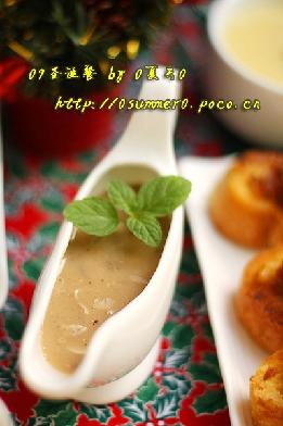 牛肉堡佐奶油蘑菇酱的做法