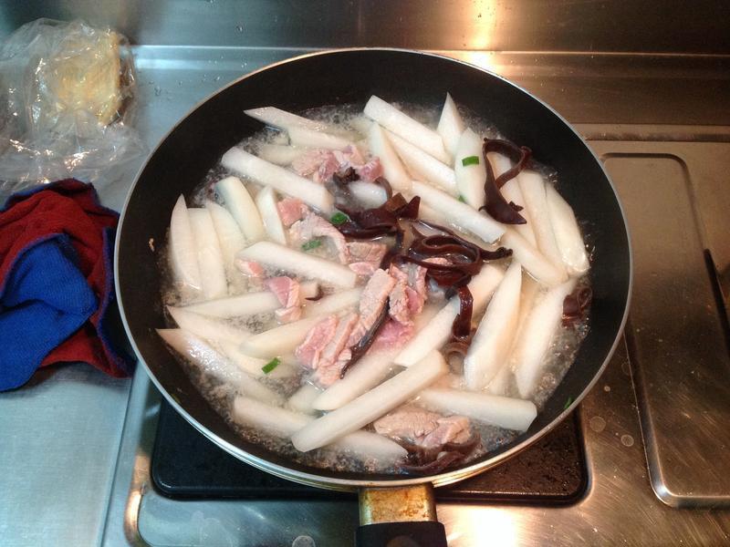 ���ܲ�˿�����ʦʱʳ���硹������