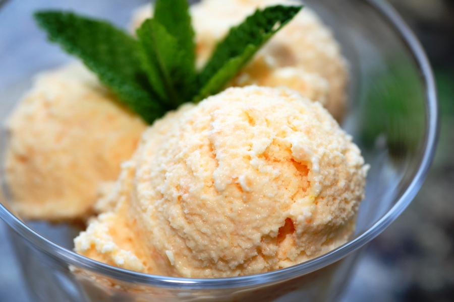 蜜瓜冰激凌的做法