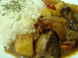 咖哩牛腩香米饭的做法