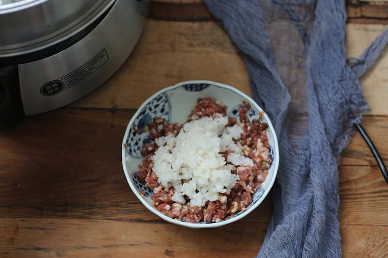 山药糯米小肉丸蒸一蒸很美味的做法