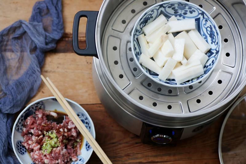 山药糯米小肉丸蒸一蒸很美味的做法
