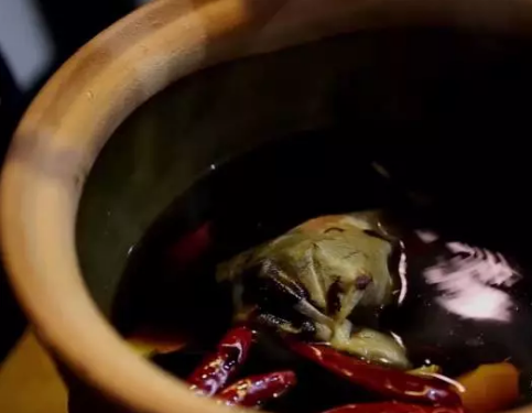 ������ɫ±���ŵ�����