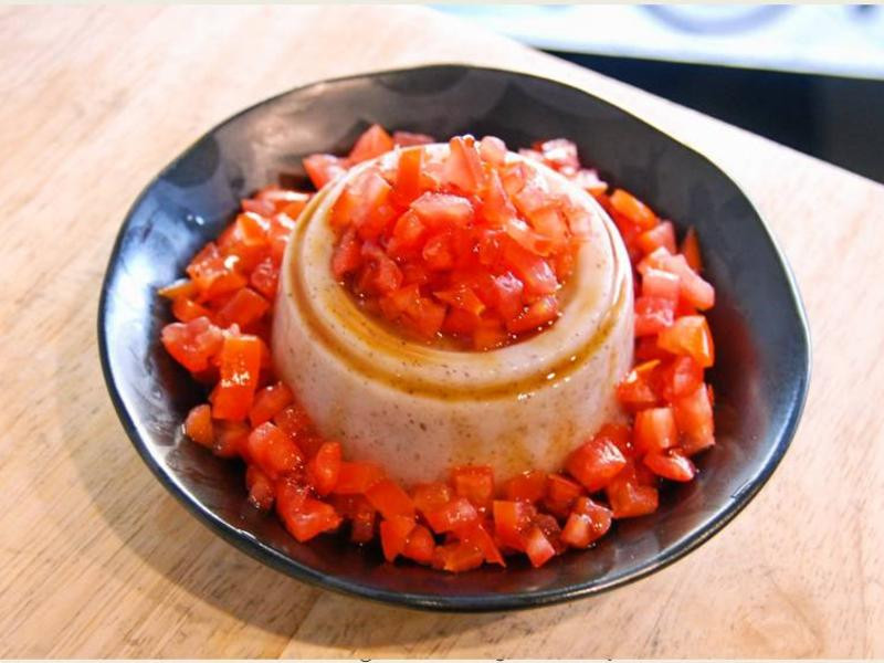 焦糖番茄佐黑木耳奶冻的做法