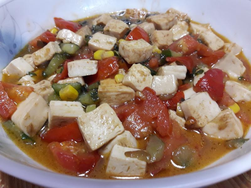 三色酱烧香豆腐的做法