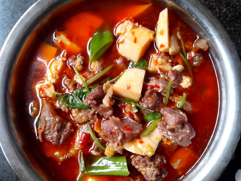 南斑竹笋烧牛肉的做法