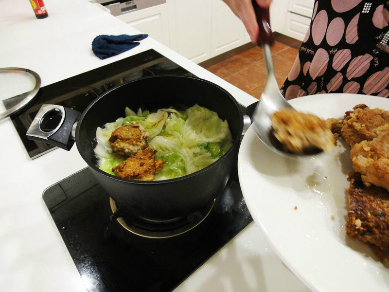 ����ʳ�ף������ײ�ʨ��ͷ������