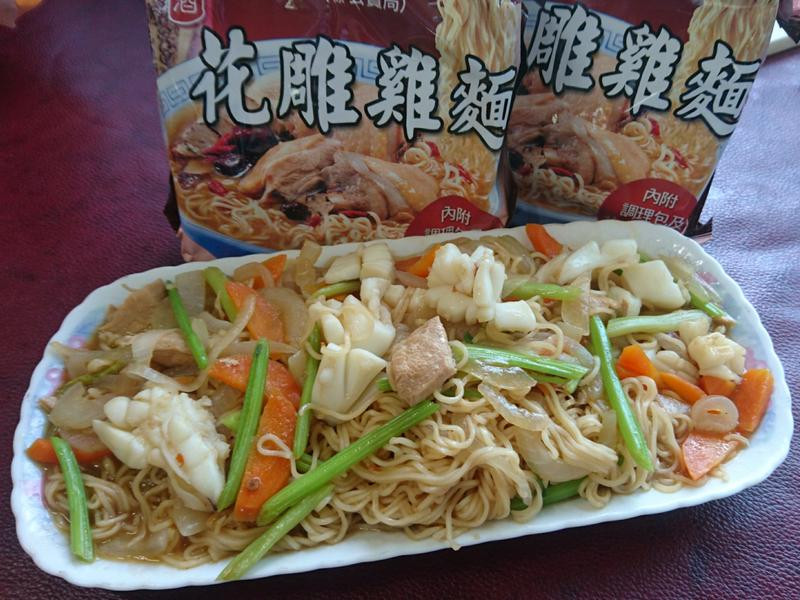 ��֦��չ���񼦳��������