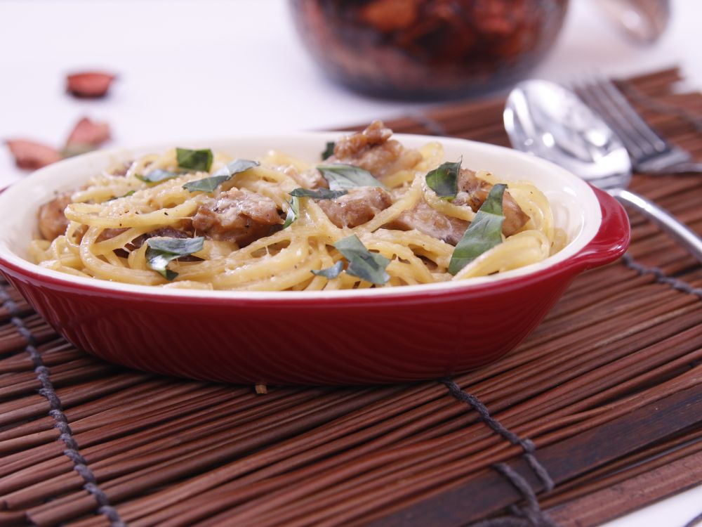 白汁鸡皇焗意大利粉的做法