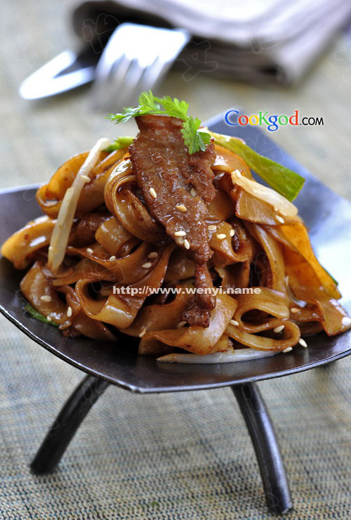 干炒牛河的做法