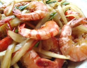 洋葱炒虾的做法