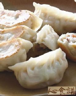 鱿鱼鲜虾煎饺的做法