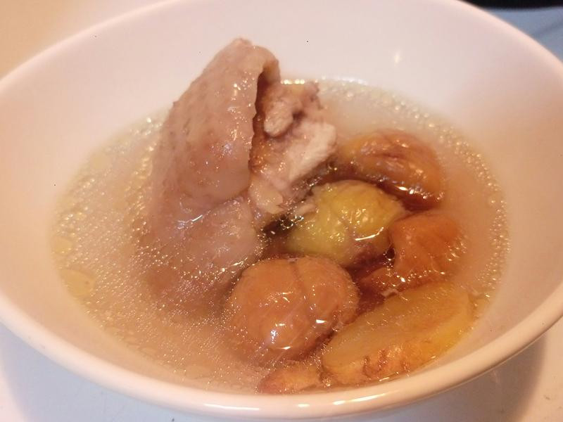 简单栗子鸡汤的做法