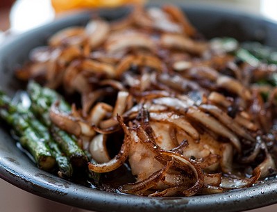 ���ض������������