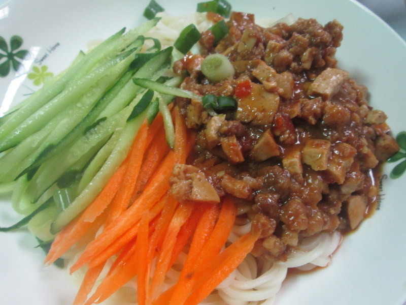 辣炸酱面的做法