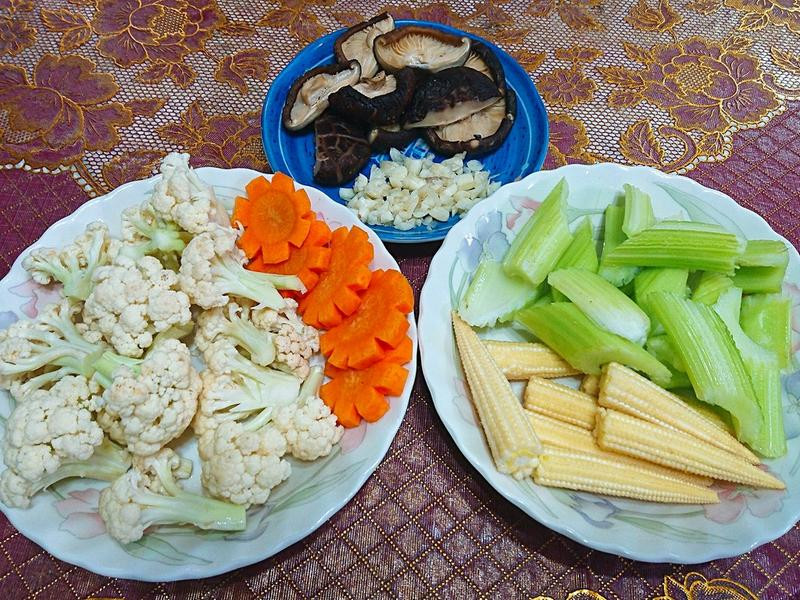 �ҳ���ɫ�߲˵�����