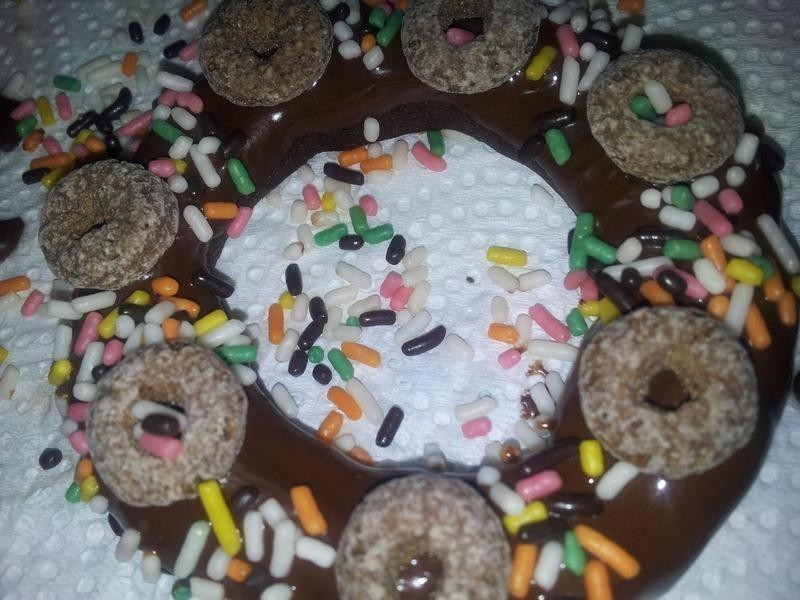 七彩巧克力甜甜圈饼干的做法
