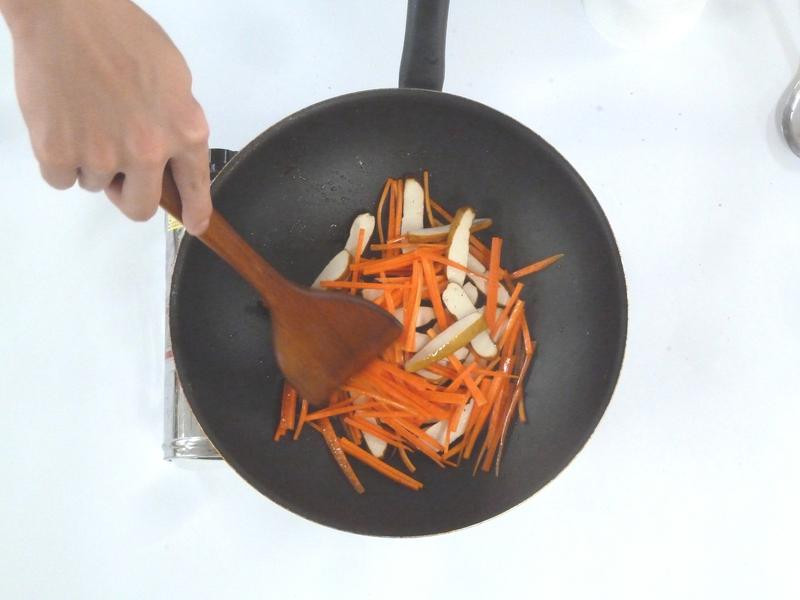 �ں������������