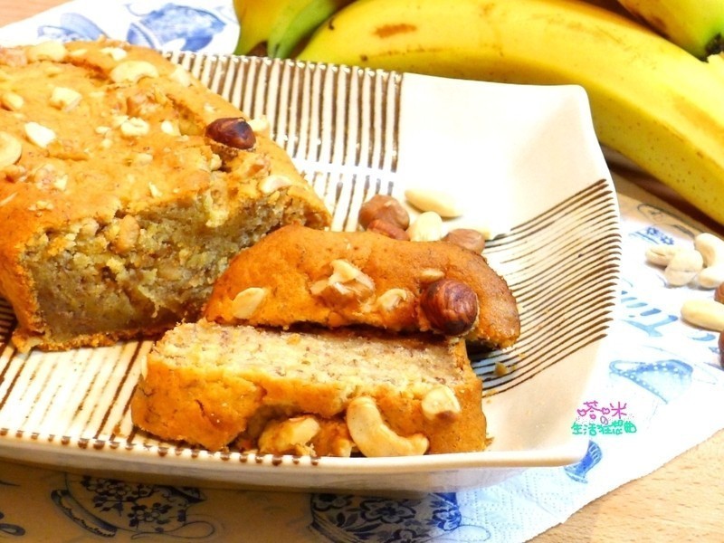 香蕉核果磅蛋糕的做法
