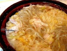 五花肉炖酸菜粉的做法