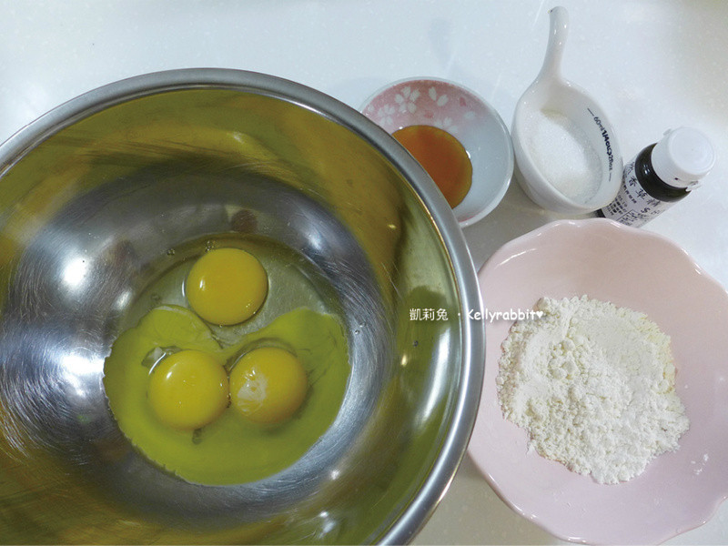 ������۰����������