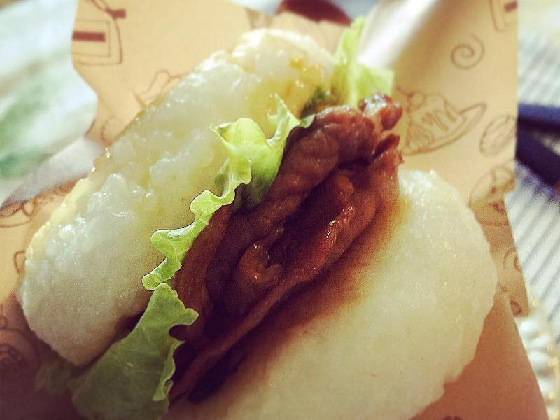 三杯寿喜米汉堡的做法